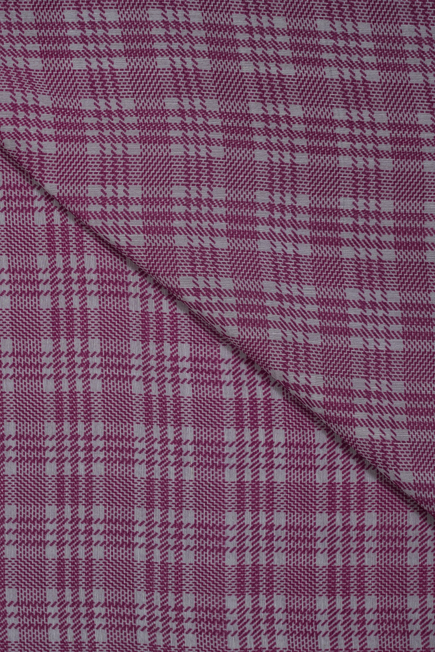 Pink Vertical Stripes Pure Soft Linen Shirting Fabric (Width 44 Inches)