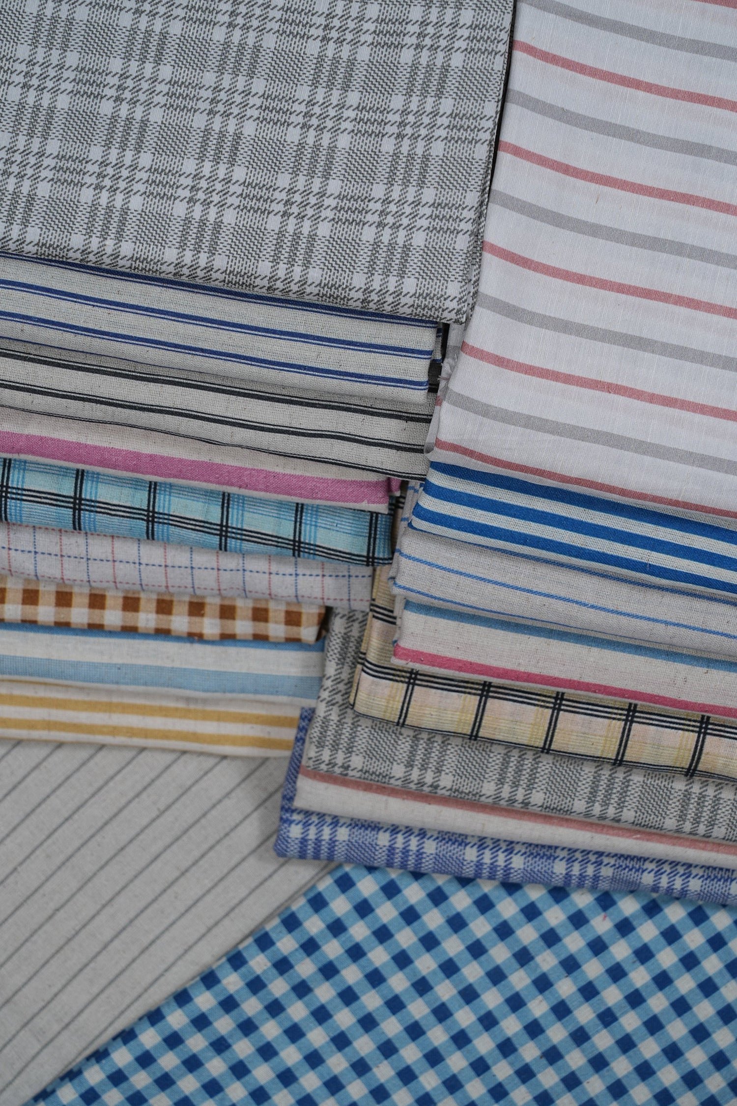 LINEN SHIRTING FABRIC