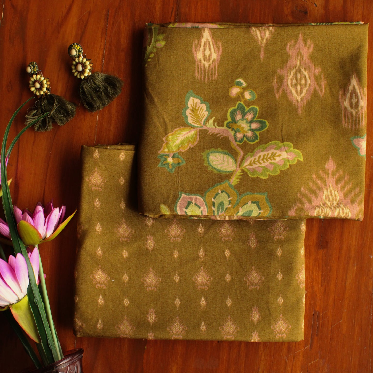 Muslin Printed Combo Set  (Top & Bottom 2.5 Meters Each)