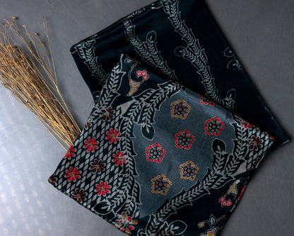 Mystic Noir Abstract & Stripes Natural Crepe Combo (Top & Bottom 2.5 Meters Each)