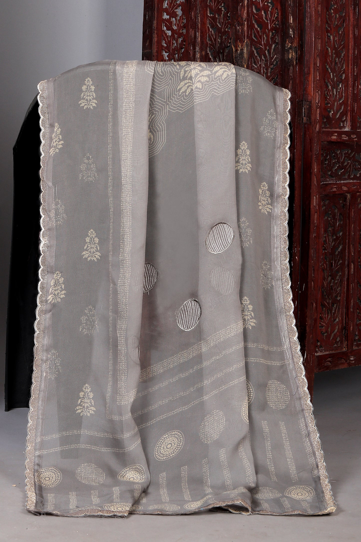 Grey Color Pure Muslin Unstitched Suit Set With Organza Dupatta