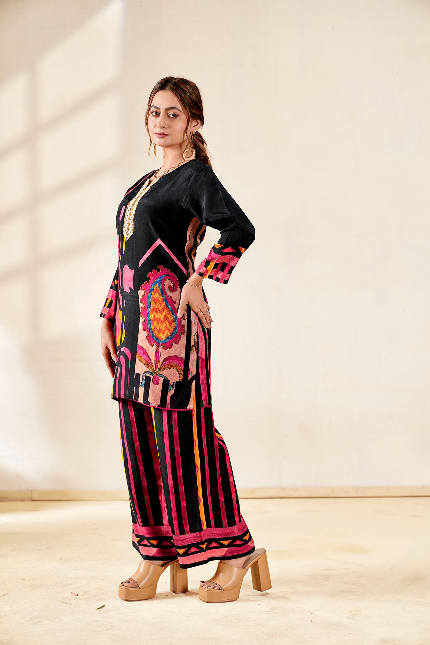 Abstract Fusion Pure Muslin Co-ord Set