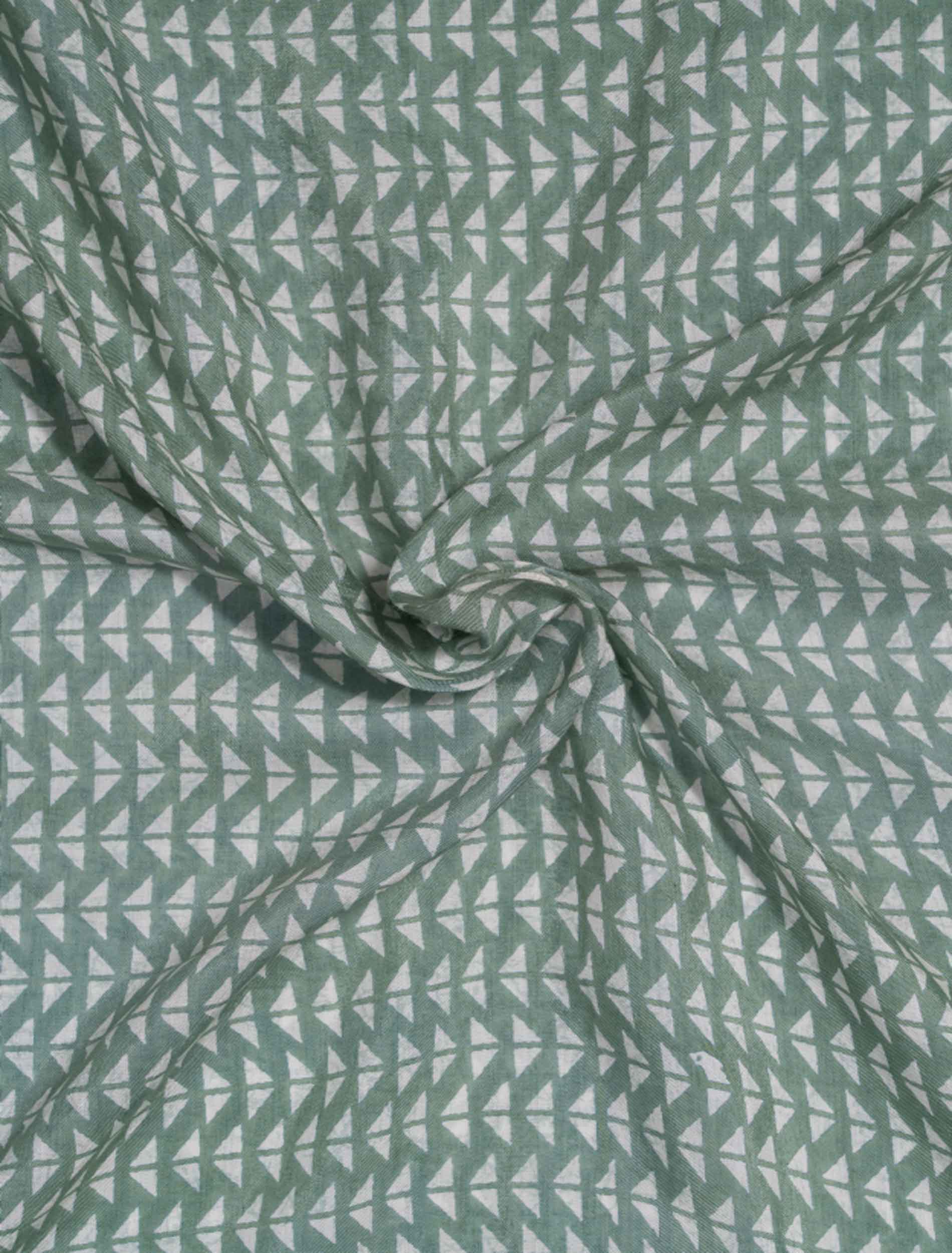 Pre Cut Muslin Printed Fabric (2.5 Meter)